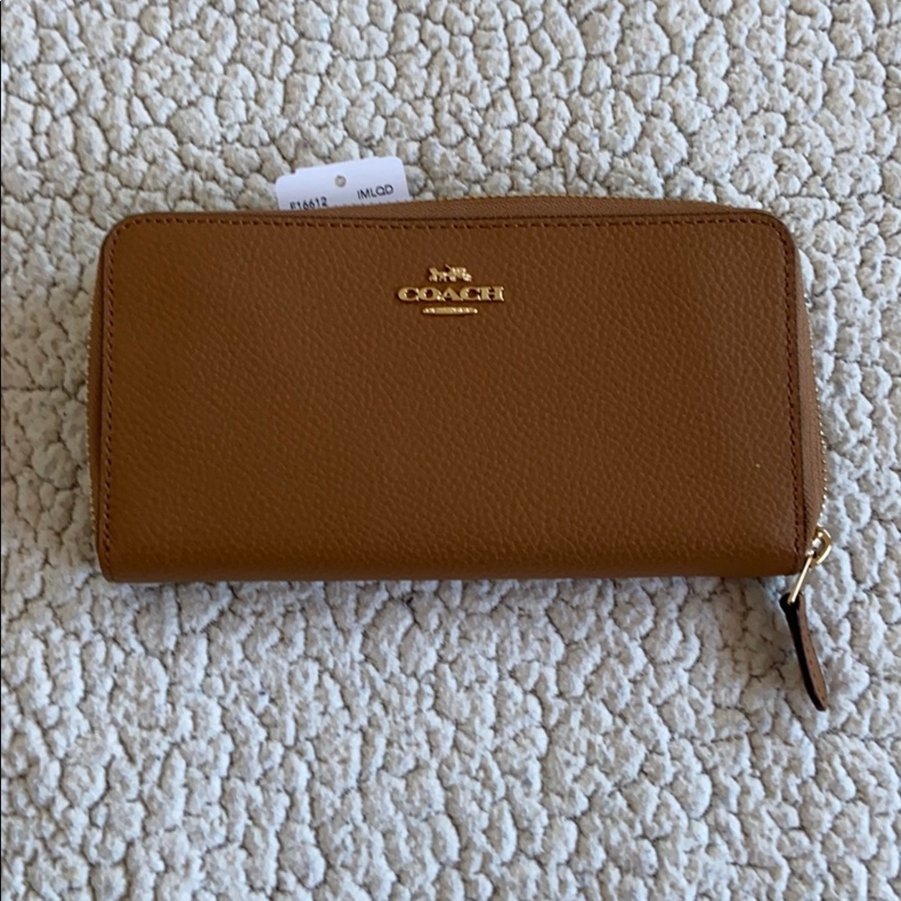 Brand New Lt Saddle Br Pebble Leather Zip Acc